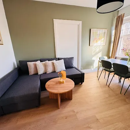 Apartamento Aday - Mansion - 3 Bedroom Aalborg