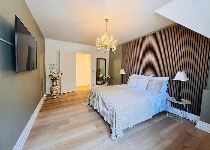 Aday - Mansion - 3 Bedroom Apartment Aalborg